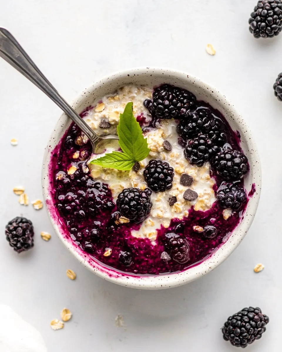 Perfect Blackberry Chip Overnight Oats. dish image
